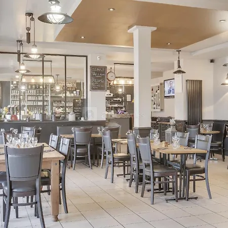 Trianon Ouen Отель