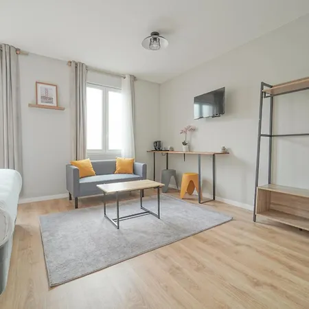 Trianon Ouen * Saint-Ouen (Seine-Saint-Denis)