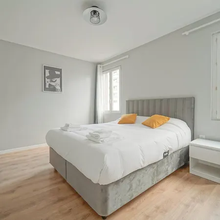 Trianon Ouen Saint-Ouen (Seine-Saint-Denis)